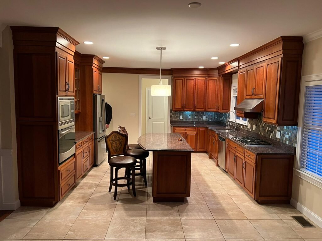 To be remodeled kitchen cabinets